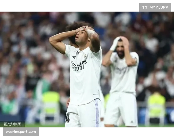 半场战报:拜仁慕尼黑1-0领先皇马,凯恩头球破门,维尼修斯两次中柱 半场战报:拜仁慕尼黑1-0领先皇马,凯恩头球破门,维尼修斯两次中柱